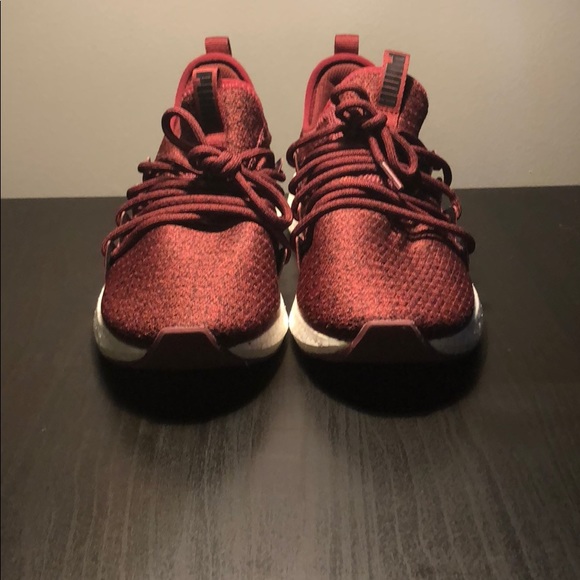 Puma tennis shoes - Picture 2 of 3